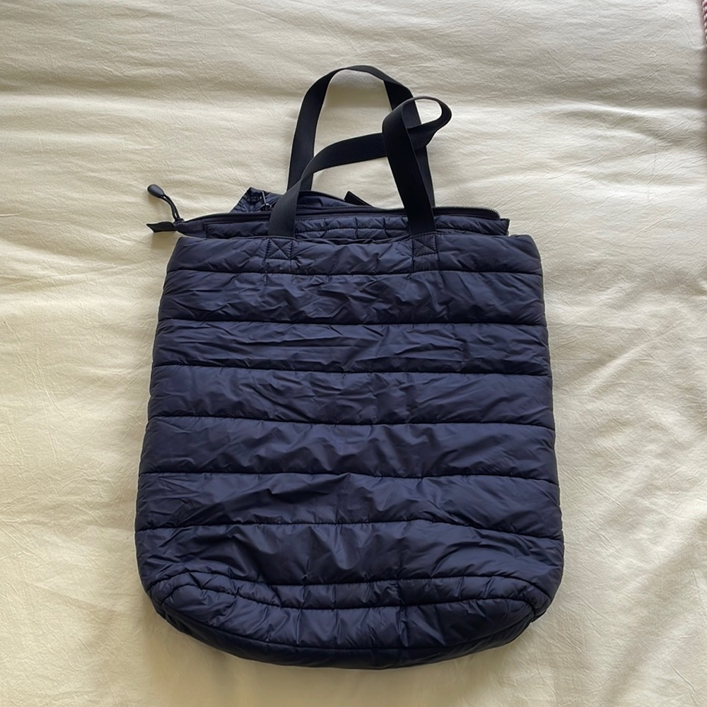 Navy blue Uniqlo puffer tote bag